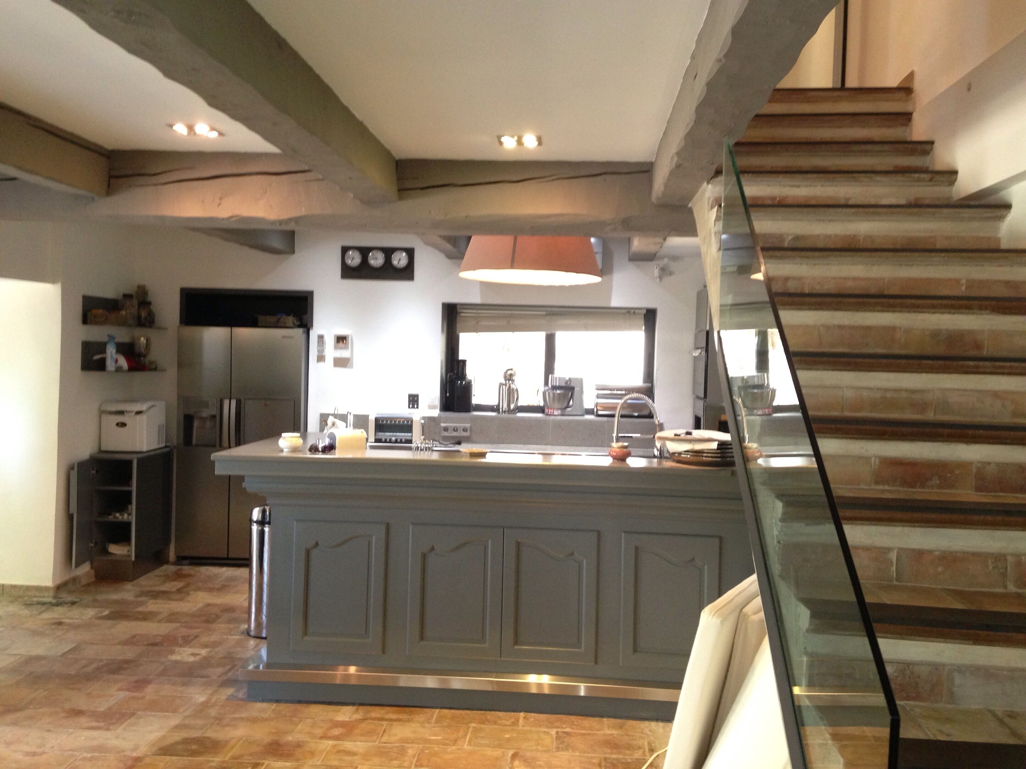 Small charming house, in village and clear view of the vineyards,