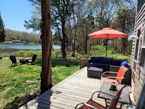 Outdoor dining - Water View 1 mi from Oak Bluffs 10 min Walk to Beach (Oak Bluffs)