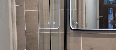 Douche, papier toilette