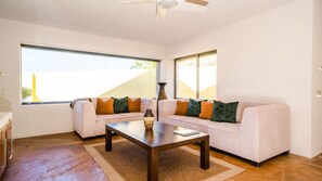 Smart TV, books, stereo, offices - Contemporary, clean, spacious ocean view villa, huge pool,  2 blocks from Marina (Pedregal, Cabo San Lucas)