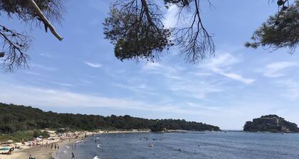 Villa Jardin Clos Terrasse Ombragée sans vis à vis calme proche belles plages