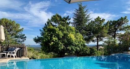 CHARMING GROUND FLOOR CLOSE TO PORTO-VECCHIO, HEATED POOL