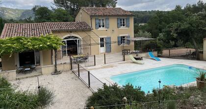Country house in cuges les Pins