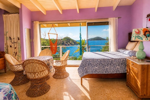 Cliffside Retreat | Infinity Pool, Yoga Deck, 9 BR