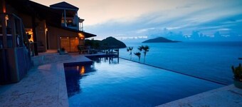 Private cliffside retreat full of magic. 9 bedrooms, 21 beds - infinity pool.