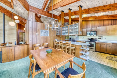 Unique Lakefront House with Sandy Beach and Dock - Sweeping Views