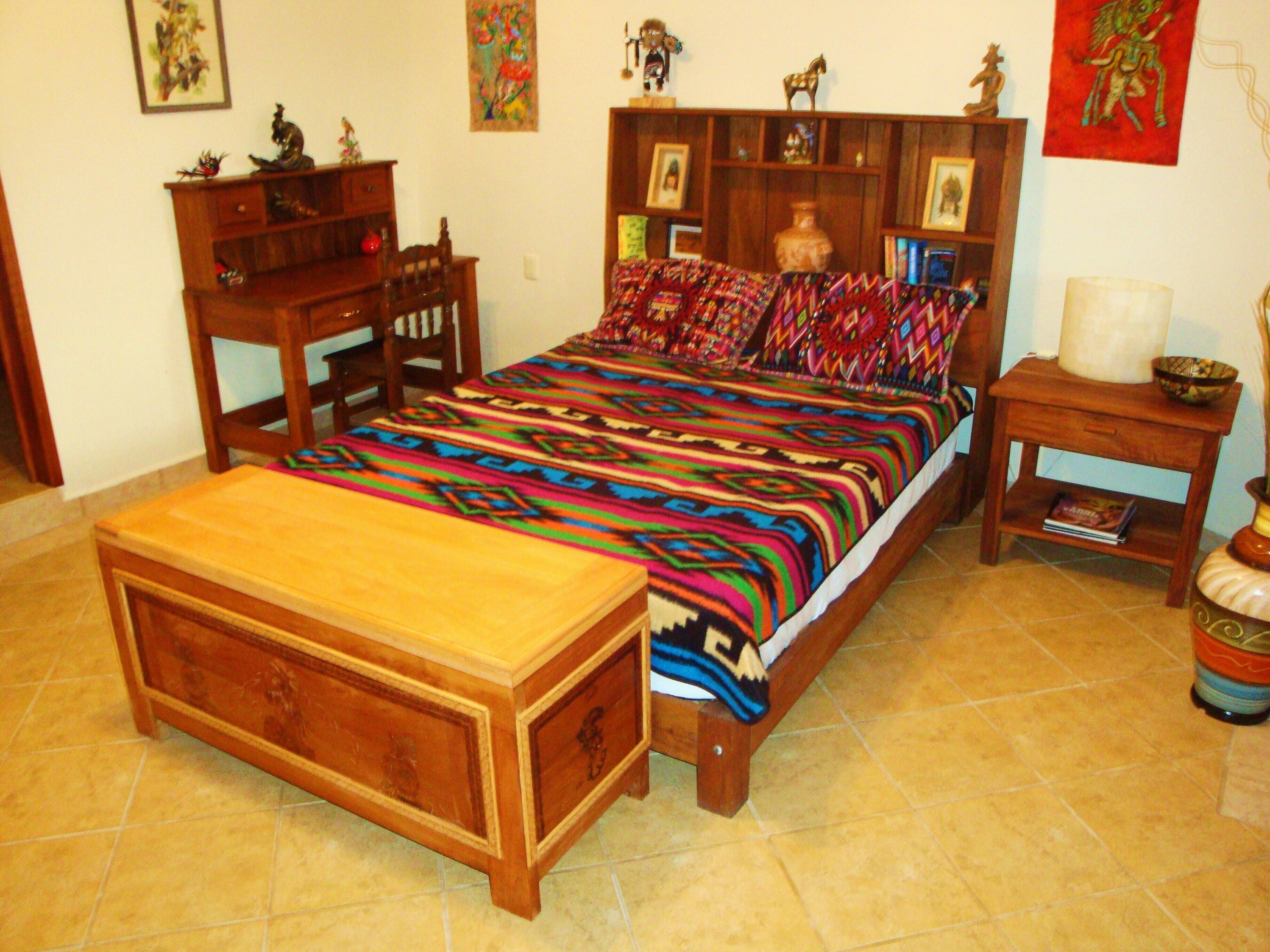 Beach front twin home - central courtyard - great for families and large groups