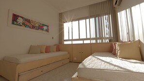 3 bedrooms, iron/ironing board, free WiFi - Beautifully decorated apartment! Maulf Hill - Ocean View! 150m2 (Guarujá)