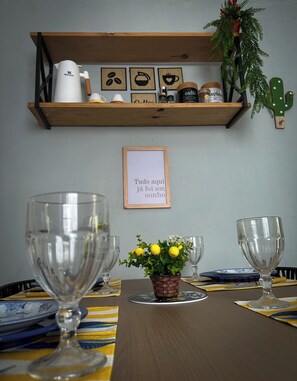 Dining - House with 2 bedrooms, bathroom, kitchen, balcony, pool, barbecue area, playground and apartments with 1 bedroom to studio. (Serrambi)