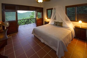 3 bedrooms, in-room safe, iron/ironing board, free WiFi