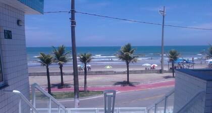 Super Complete Fit: Clean and very well maintained: