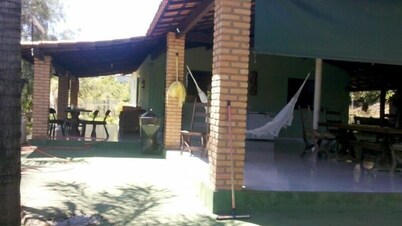 Complete house on the shore of Lake Corumba IV