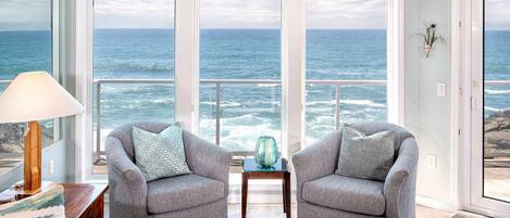 Televisión, chimenea, Hulu, libros