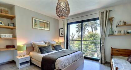 Magnifique Villa, jacuzzi et piscine privés, classée 5*