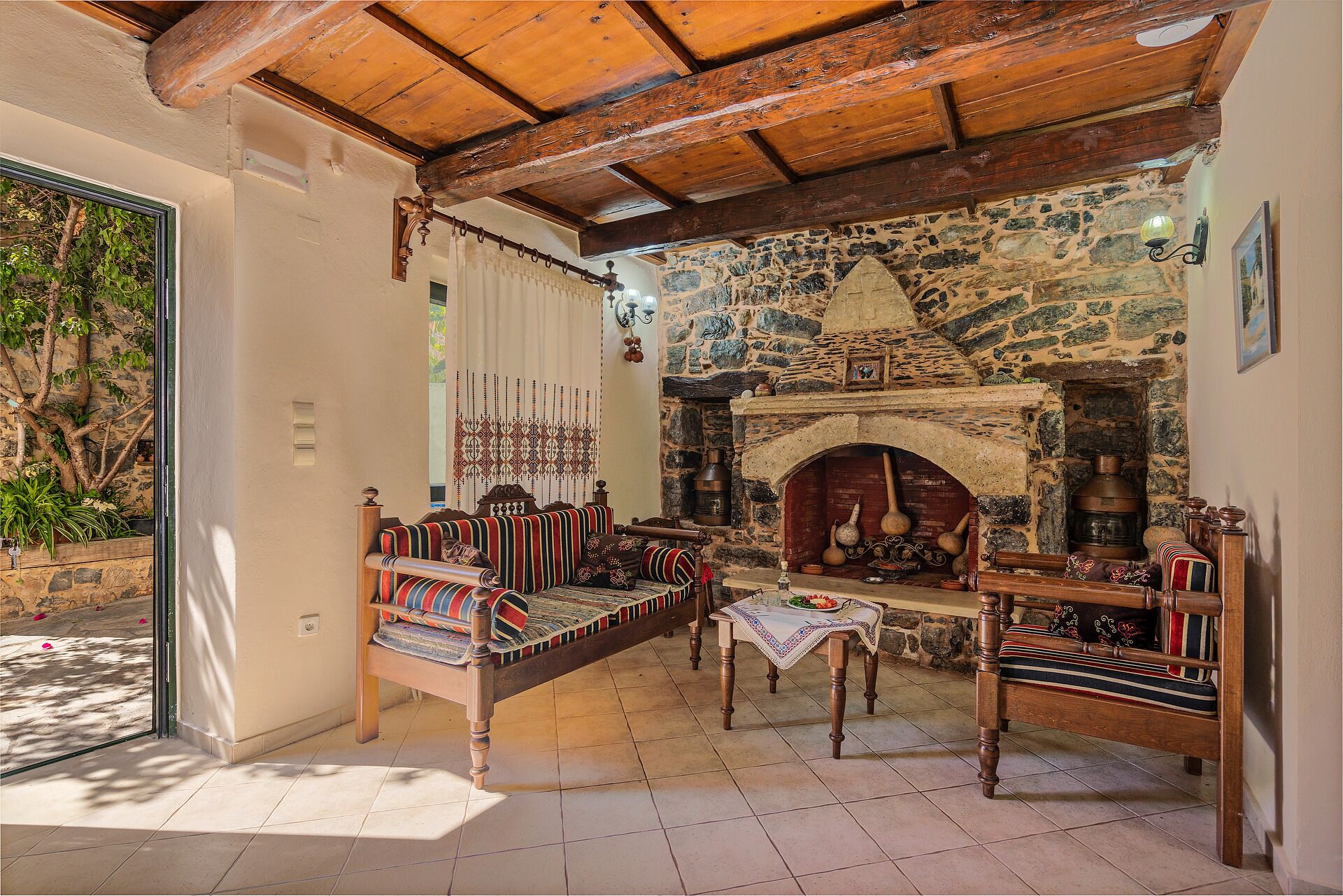 Traditional Villa, Private Pool, Family Atmosphere