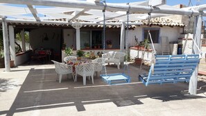 Outdoor dining - Villetta Simona ..... (Ribera)