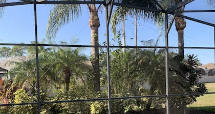 Spacious, LUXURY 4 bedroom villa with pool and spa close to Disney