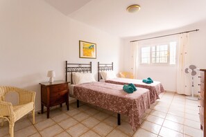 4 habitaciones y caja de seguridad en la habitación 