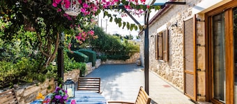 Casa Tradizionale Con Piscina E Ottima Vista!