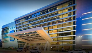 المنشأة من الخارج