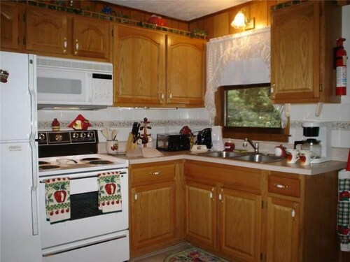 OUR PLACE TOO- TIMBERLINE CABINS IN MAGGIE VALLEY