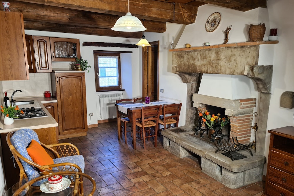 TUSCANY STONE HOUSE - BORGO CASALINO