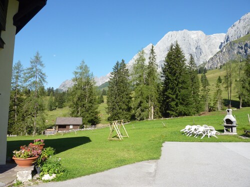 Vacation apartment in Hochkönig, hiking possibilities just in front of the door