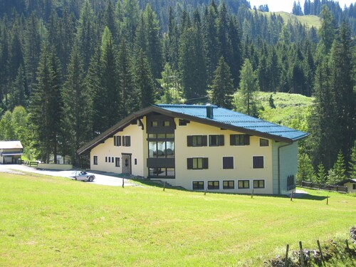 Vacation apartment in Hochkönig, hiking possibilities just in front of the door