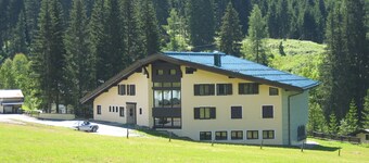Vacation apartment in Hochkönig, hiking possibilities just in front of the door