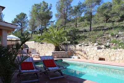 Perfect holiday Sitges, private villa, pool, beach, lots of character! 