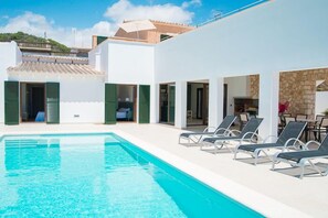 Pool - Ferrer de Shorta Modern holiday home for 10, private pool, A/C and Wi-Fi (S'Horta)