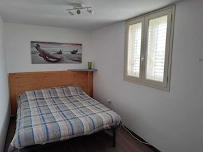 4 bedrooms, iron/ironing board, free WiFi, bed sheets - Villa Corradò 500m from the sea .Swimming pool, 6-7posti CIN IT089002C2PERUWYY  (Avola)