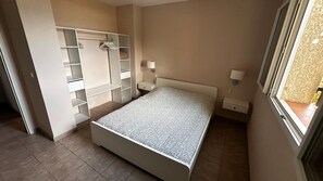 3 chambres, fer et planche Ă repasser, Wi-Fi, draps fournis