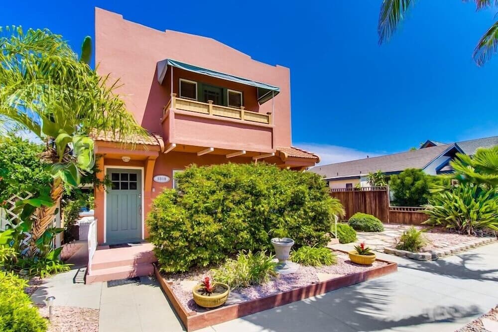 Villa Barajas - Modern, Romantic Suite Near Park, Zoo, Coronado Island