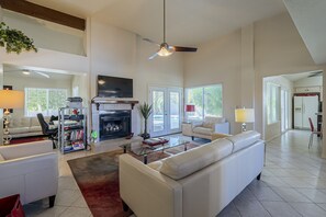 Smart TV, fireplace, DVD player, table football