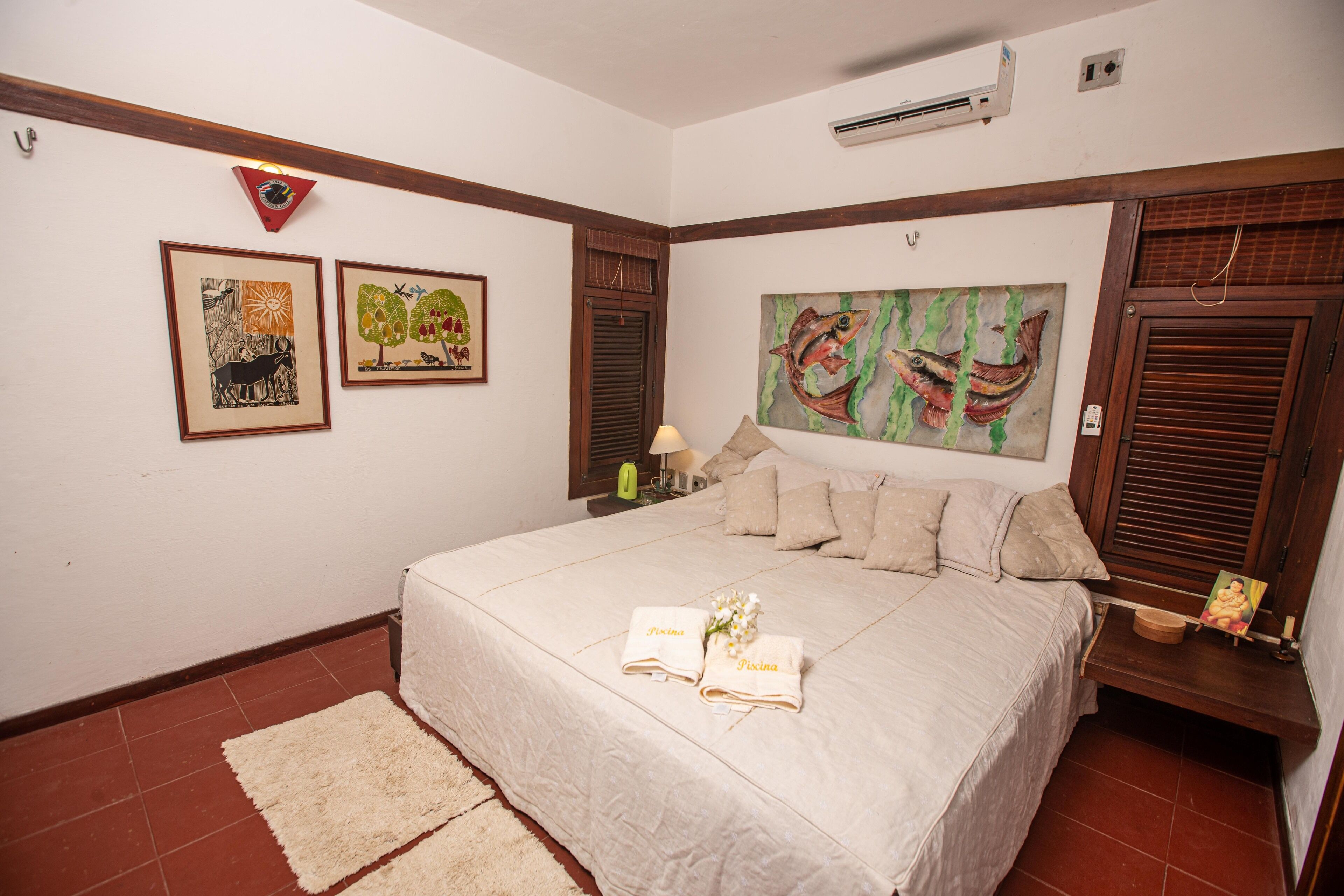 House Foot in the sand, near the village of Cumbuco. 5 suites