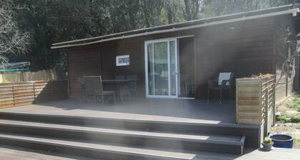 Chalet climatisé au pied des Albéres avec piscine à prox.de la mer