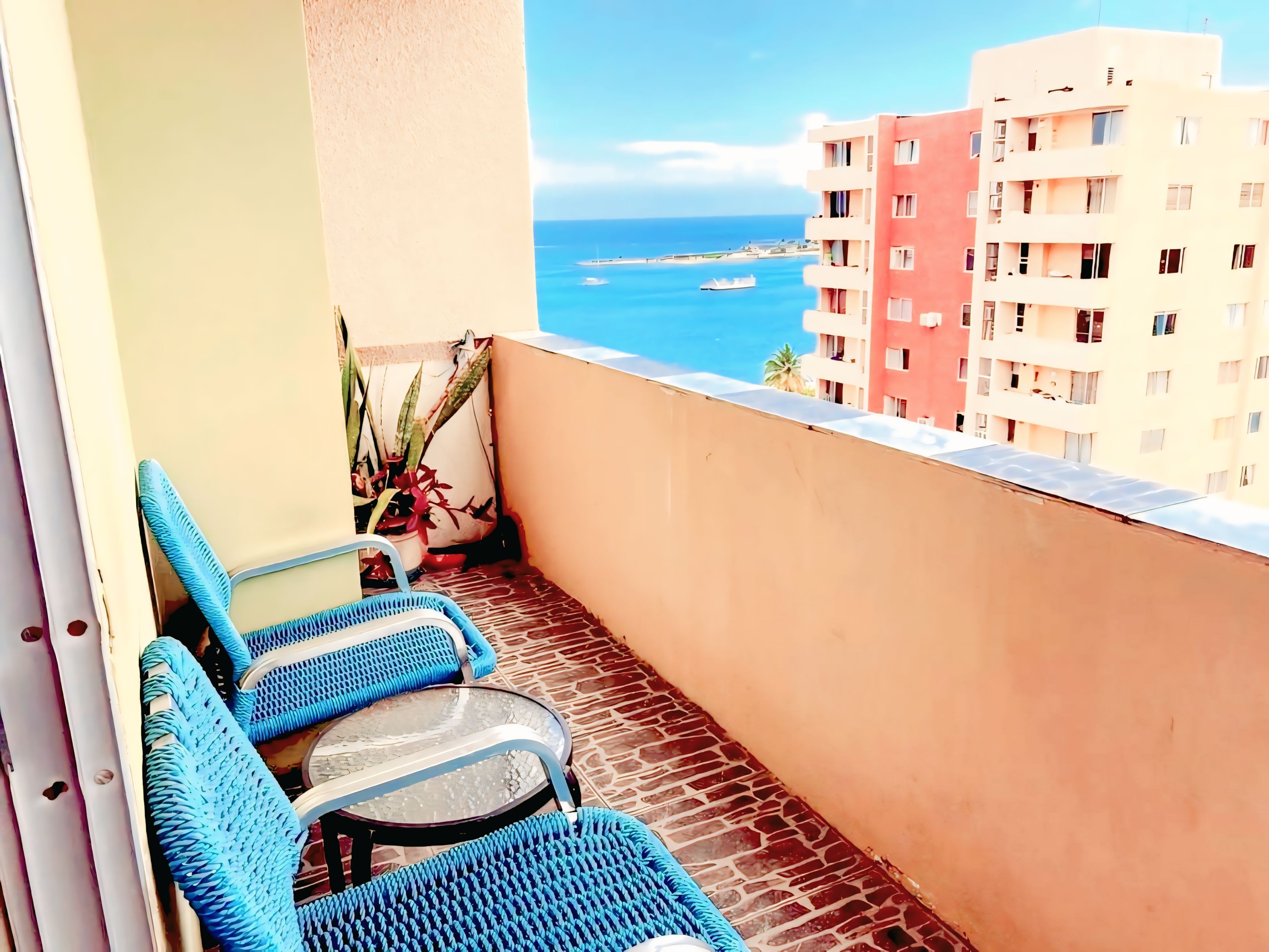 Balcony with sea view