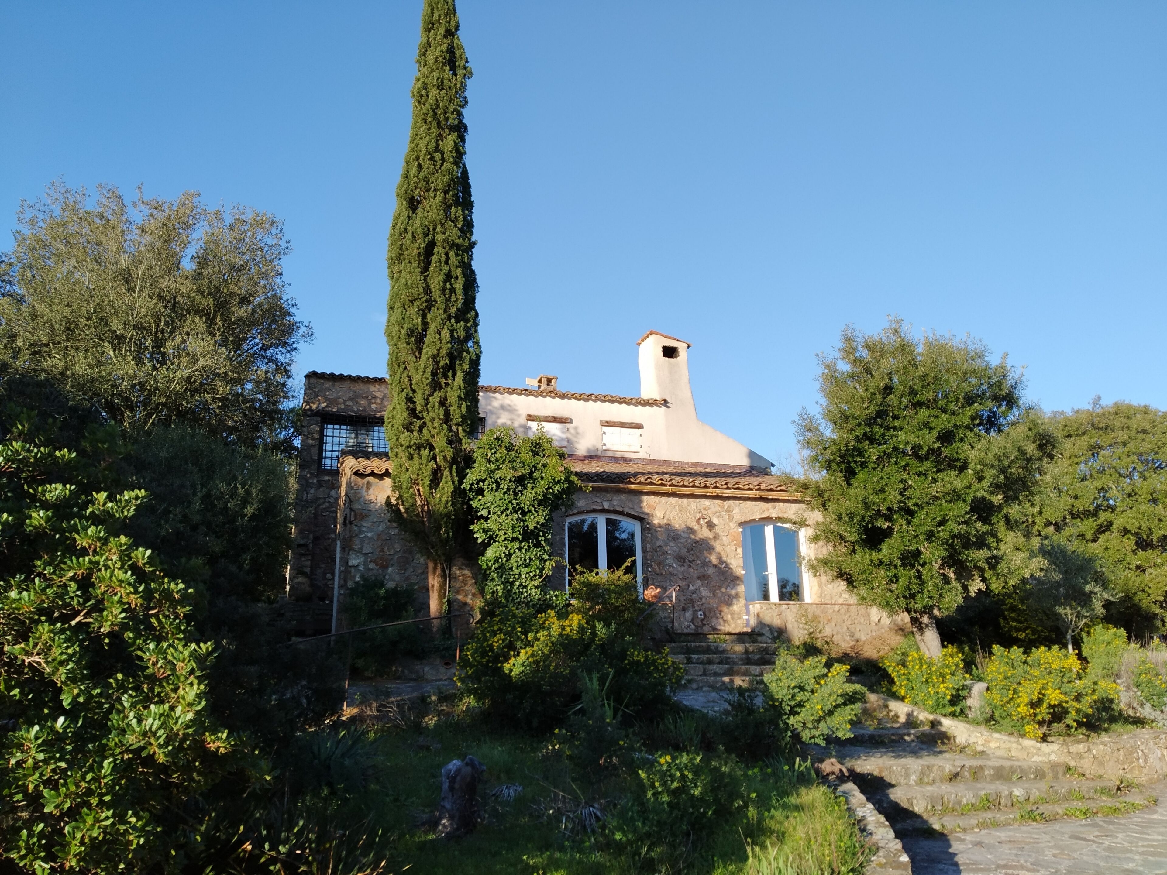 MAGNIFICENT VILLA 250 m² - Quiet with swimming pool