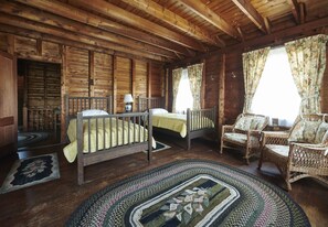 11 Schlafzimmer, Reisekinderbett, kostenloses WLAN, Bettwäsche