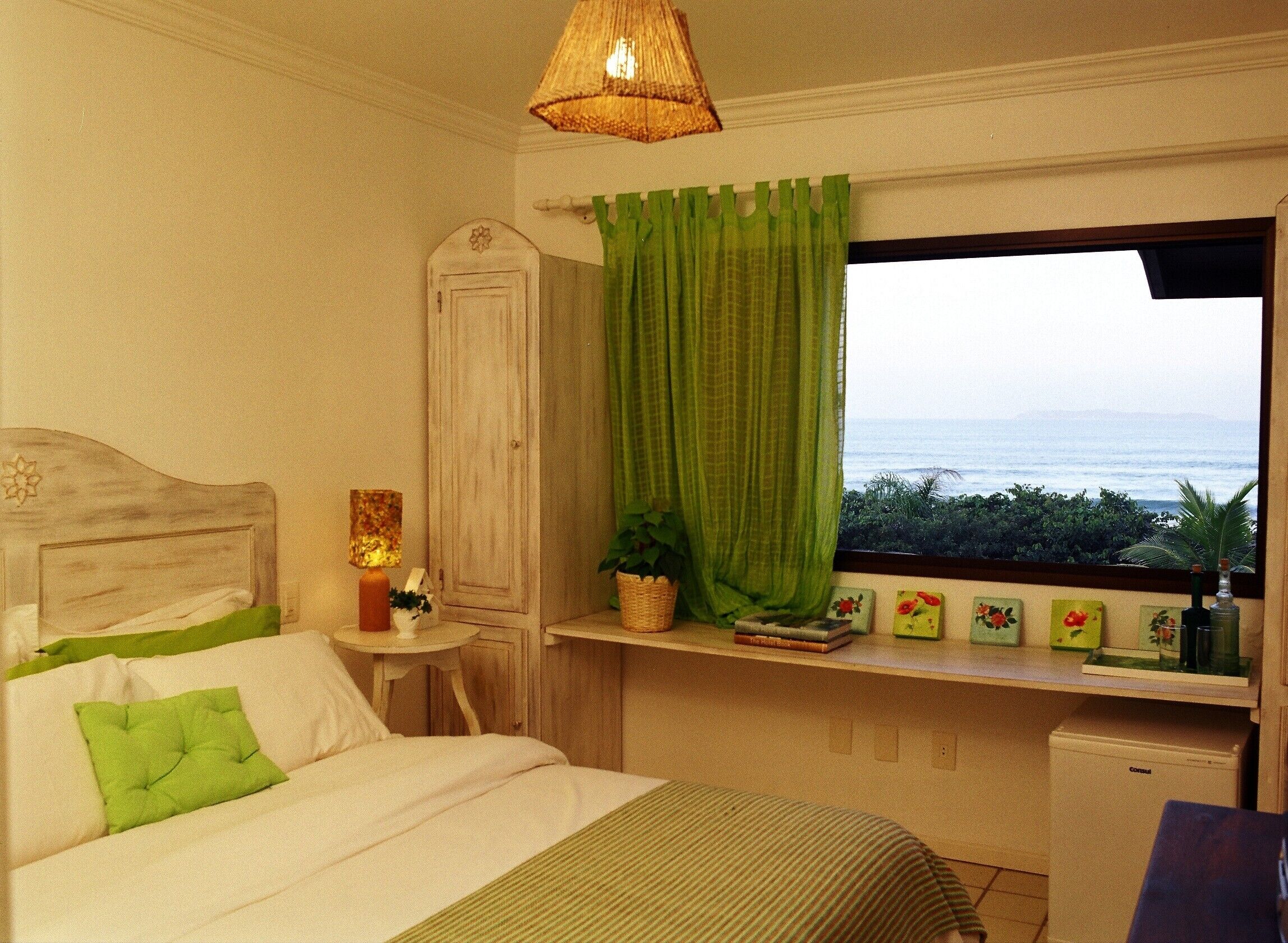 HOME BACKYARD POOL - Waterfront - Mariscal Beach - 6/4