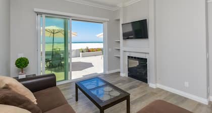 South Mission Beach Oceanfront condo on the sand