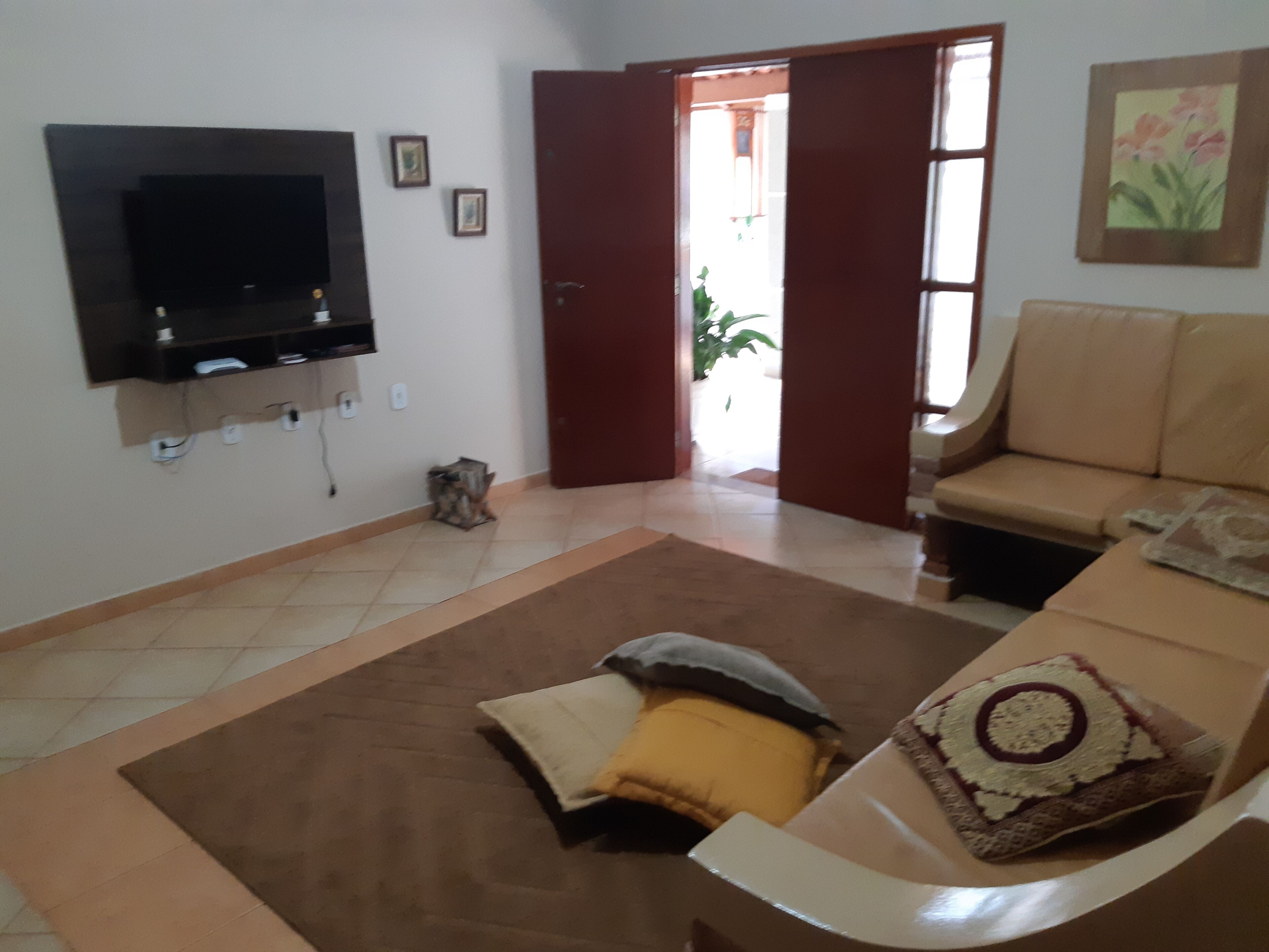 A Retreat For Up To 20 People, With A Heated Pool, Wi-fi, Air Conditioning, And 4 Bedrooms. - Olímpia
