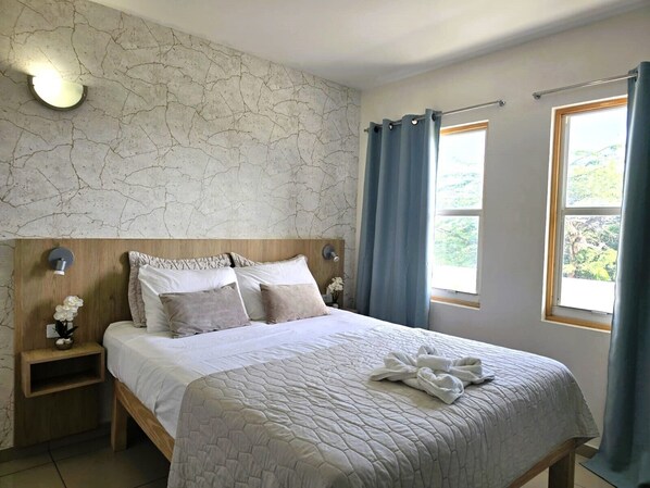 2 habitaciones, tabla de planchar con plancha y wifi gratis 
