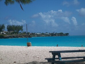 Beach nearby, sun-loungers, beach towels - EMJAY VILLAS AT MIAMI BEACH AND OISTINS (Enterprise)