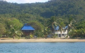 Exterior - Private, beachfront house with 400' dock 2.5 acres, owners are nextdoor to help (Sandy Bay)