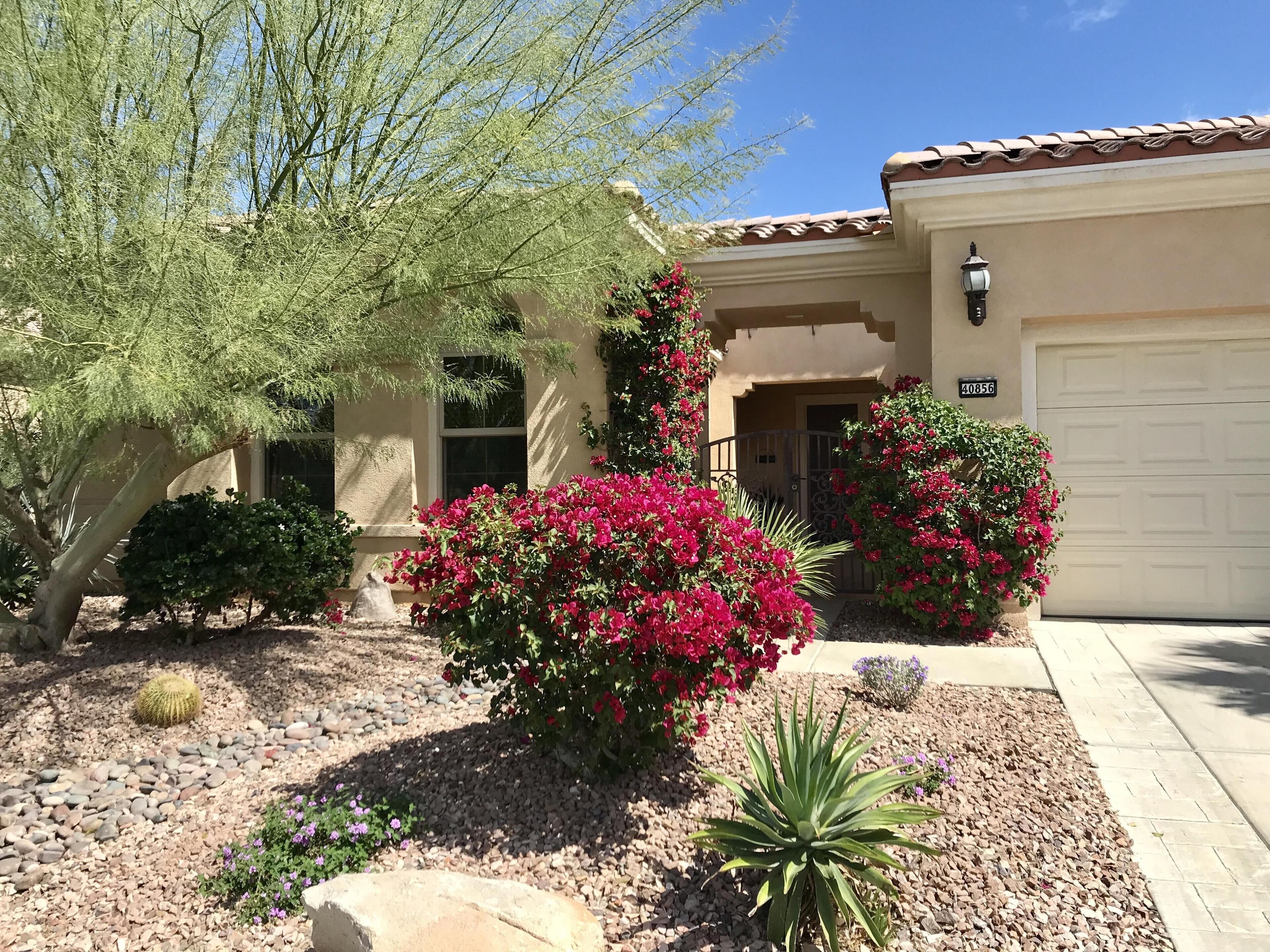 Casita Home With Front Courtyard