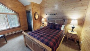 5 bedrooms, desk, iron/ironing board, WiFi