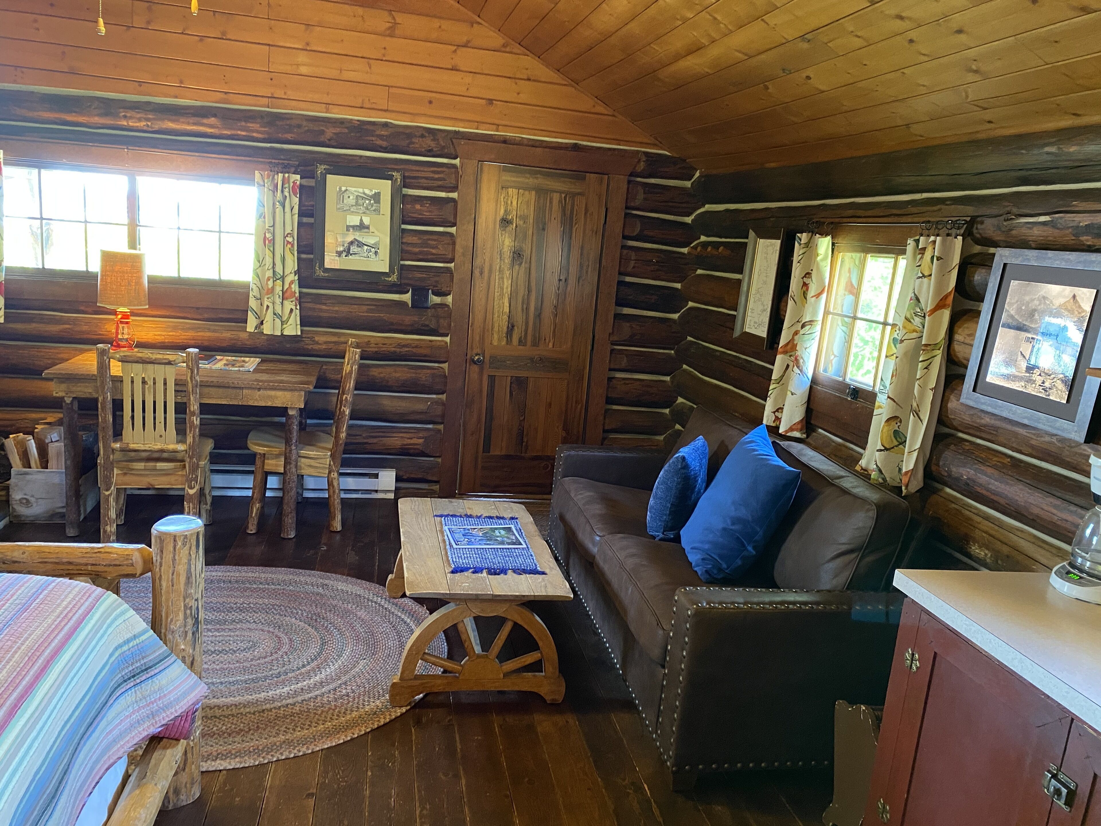 Authentic Montana Log Studio Cabin Overlooking Flathead Lake