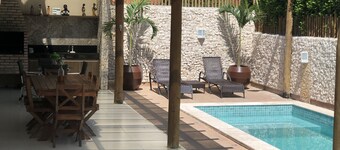 Praia do Forte Linda Casa 4/4, Private pool, Gourmet Balcony and WIFI.